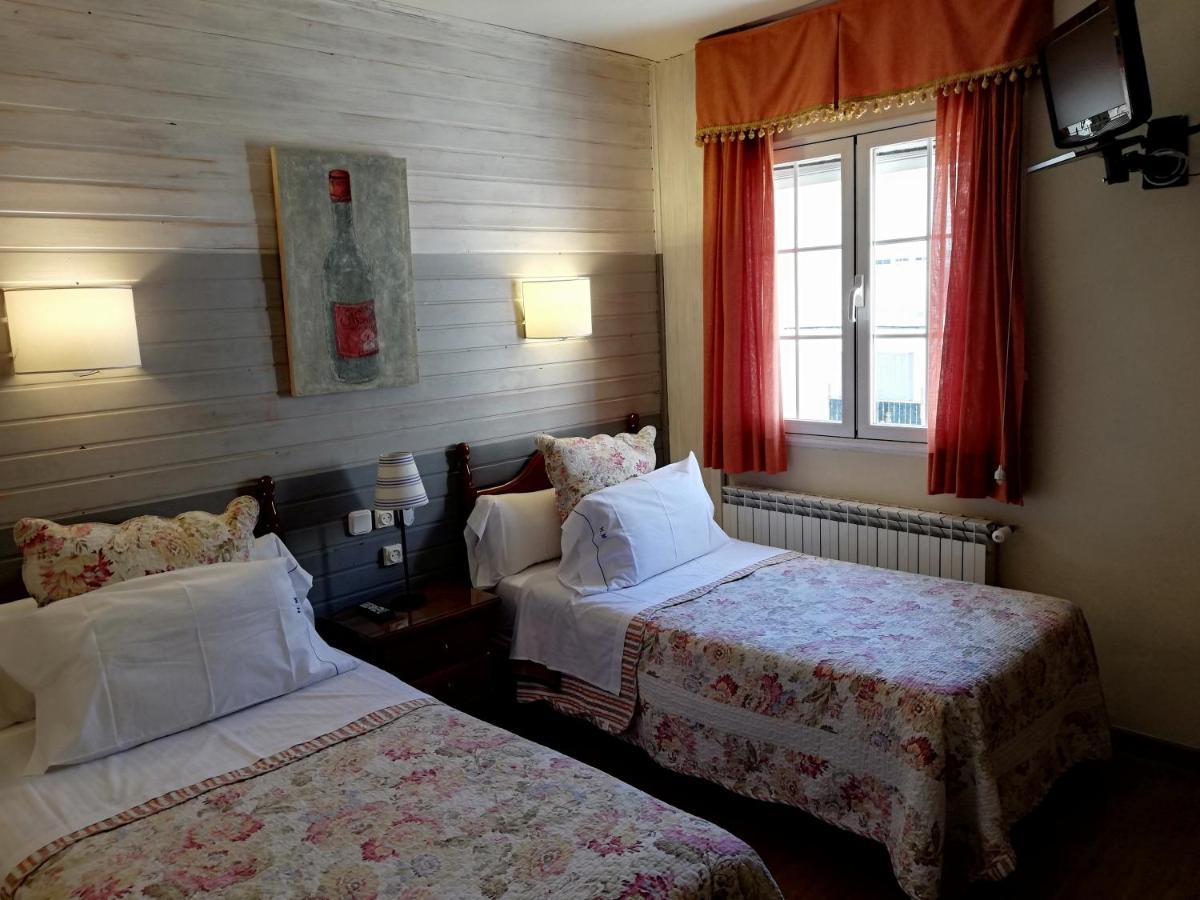 Hostal Martin - Sanabria Ribadelago Ngoại thất bức ảnh