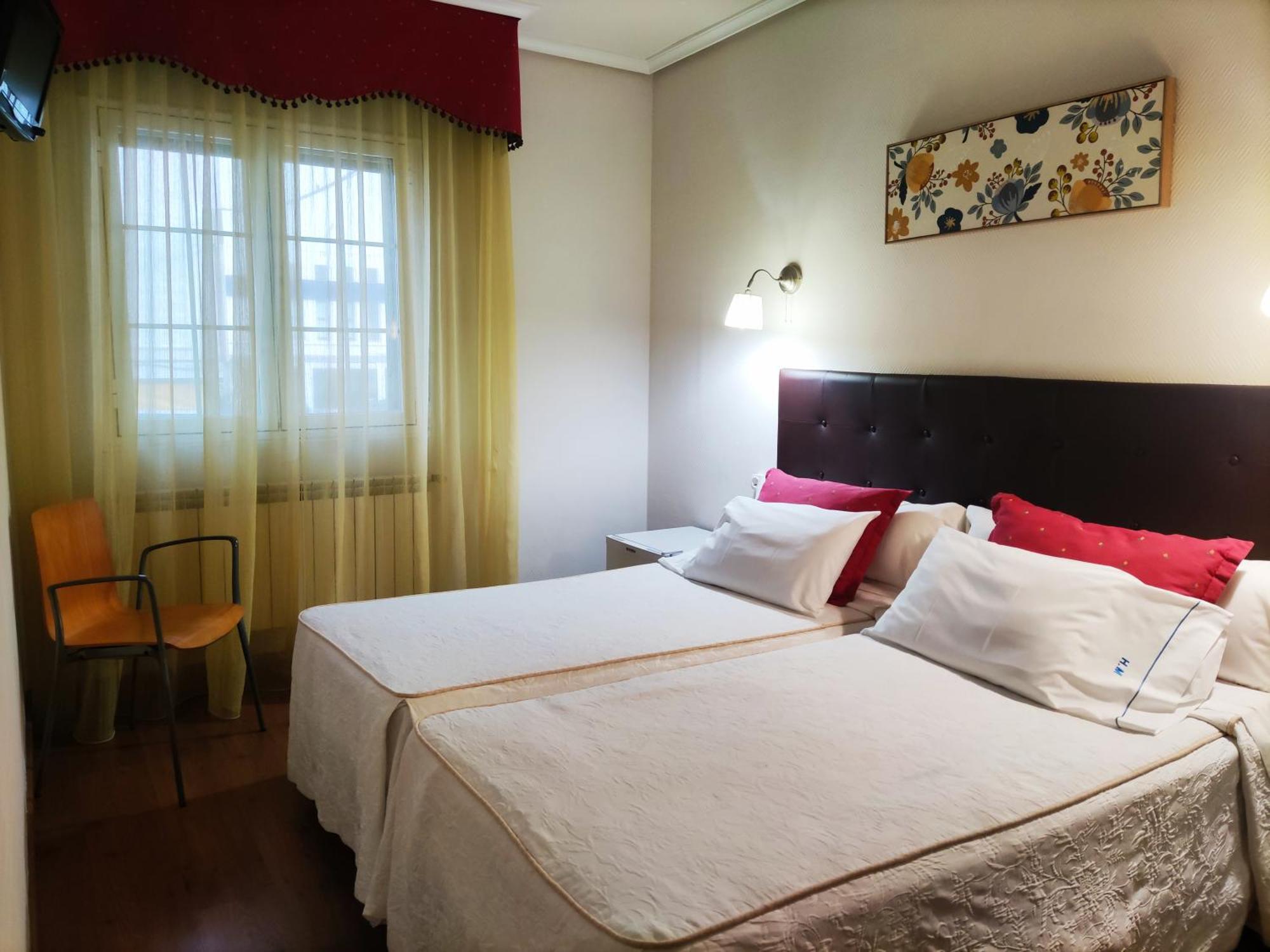 Hostal Martin - Sanabria Ribadelago Ngoại thất bức ảnh