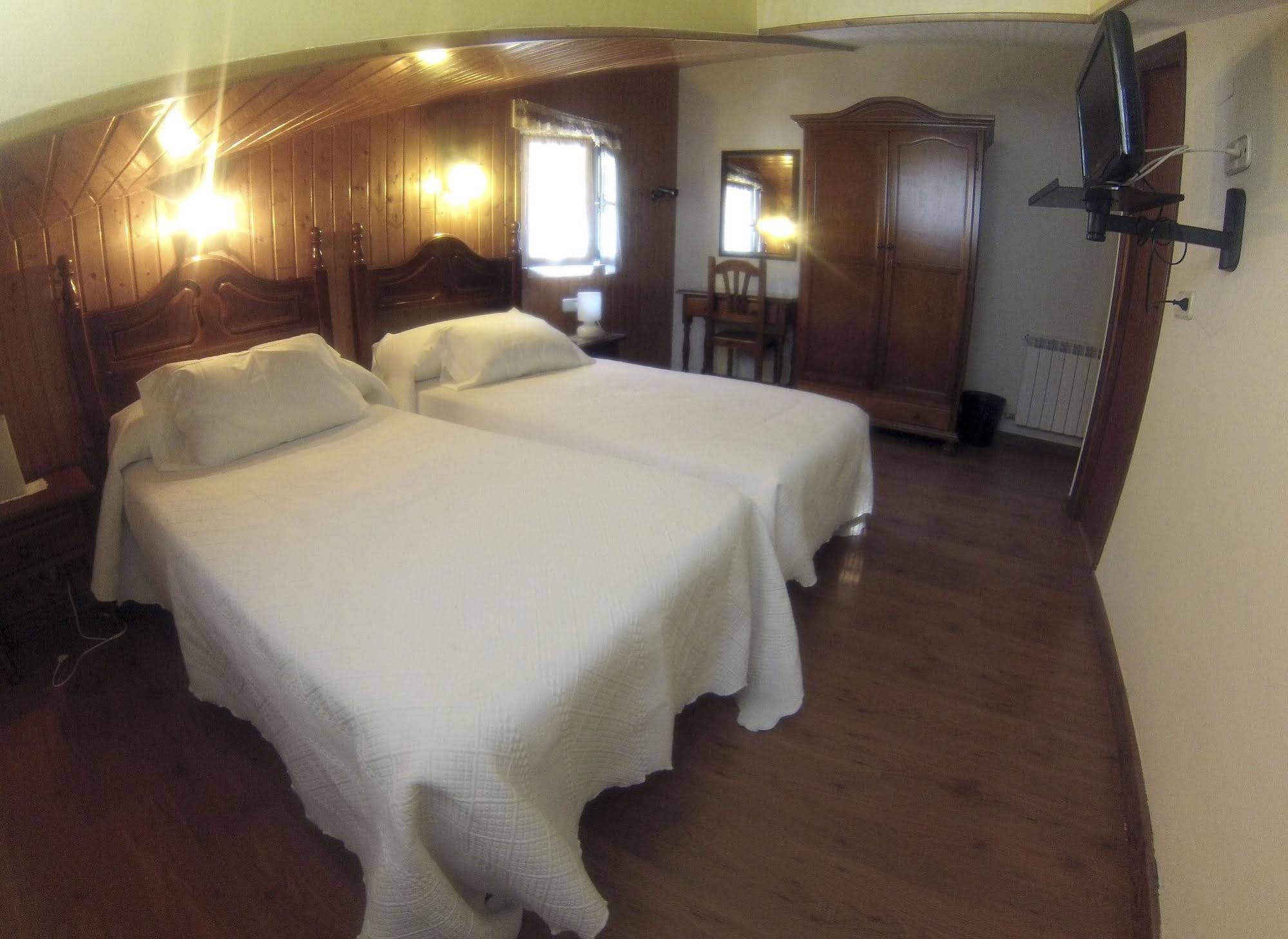 Hostal Martin - Sanabria Ribadelago Ngoại thất bức ảnh