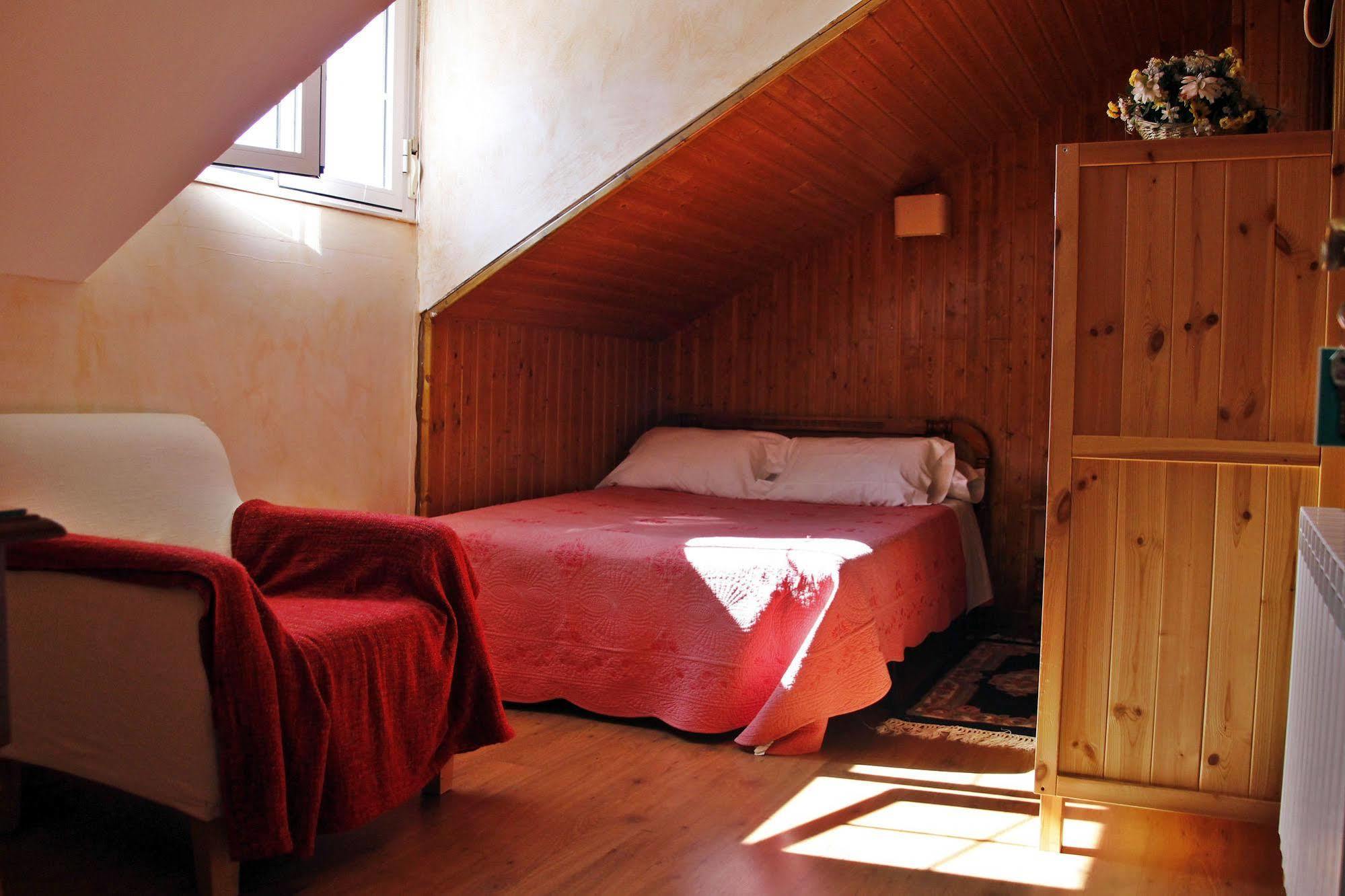 Hostal Martin - Sanabria Ribadelago Ngoại thất bức ảnh